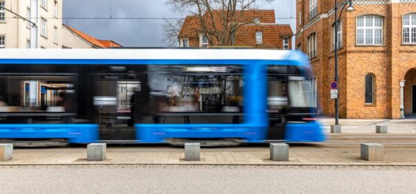 Amszterdam tömegközlekedés útmutató a kényelmes utazáshoz